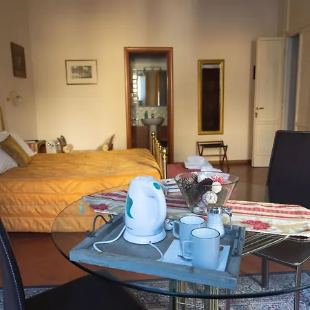 Relais Accademia 2* Florens